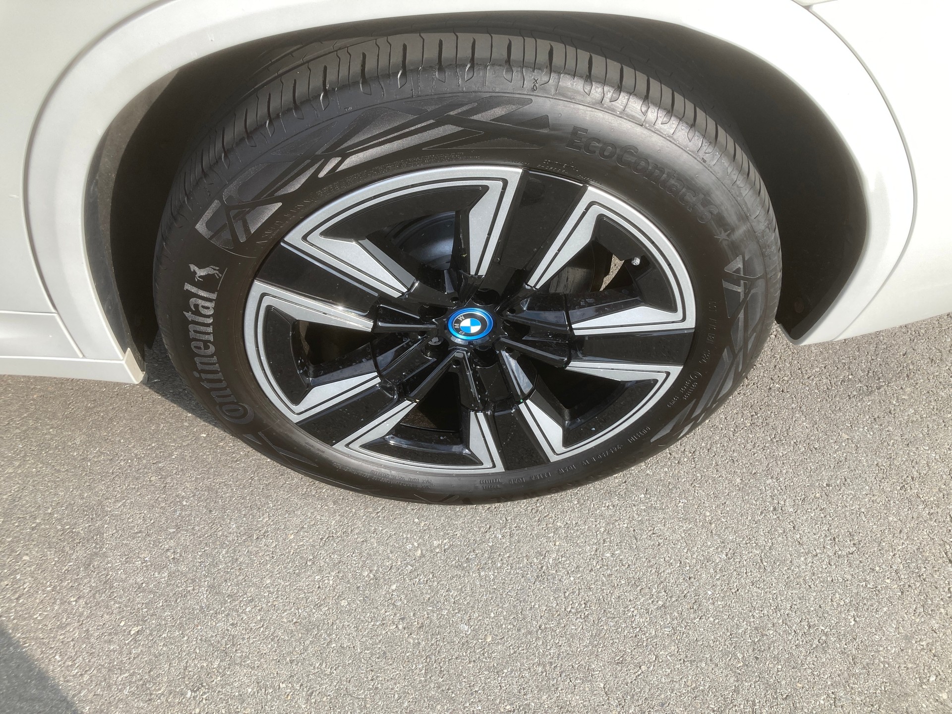 BMW iX3 Inspiring-image-6