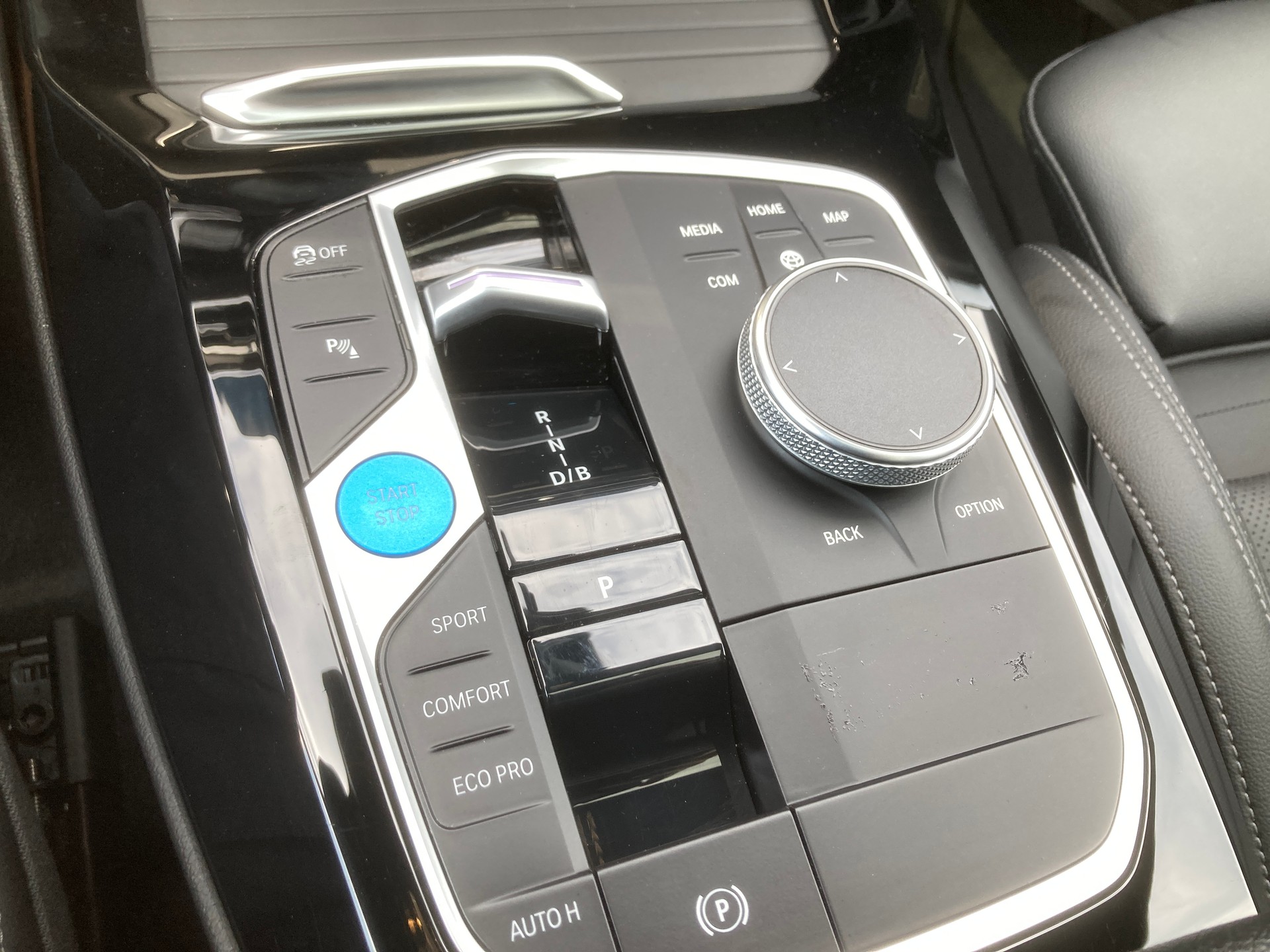 BMW iX3 Inspiring-image-11