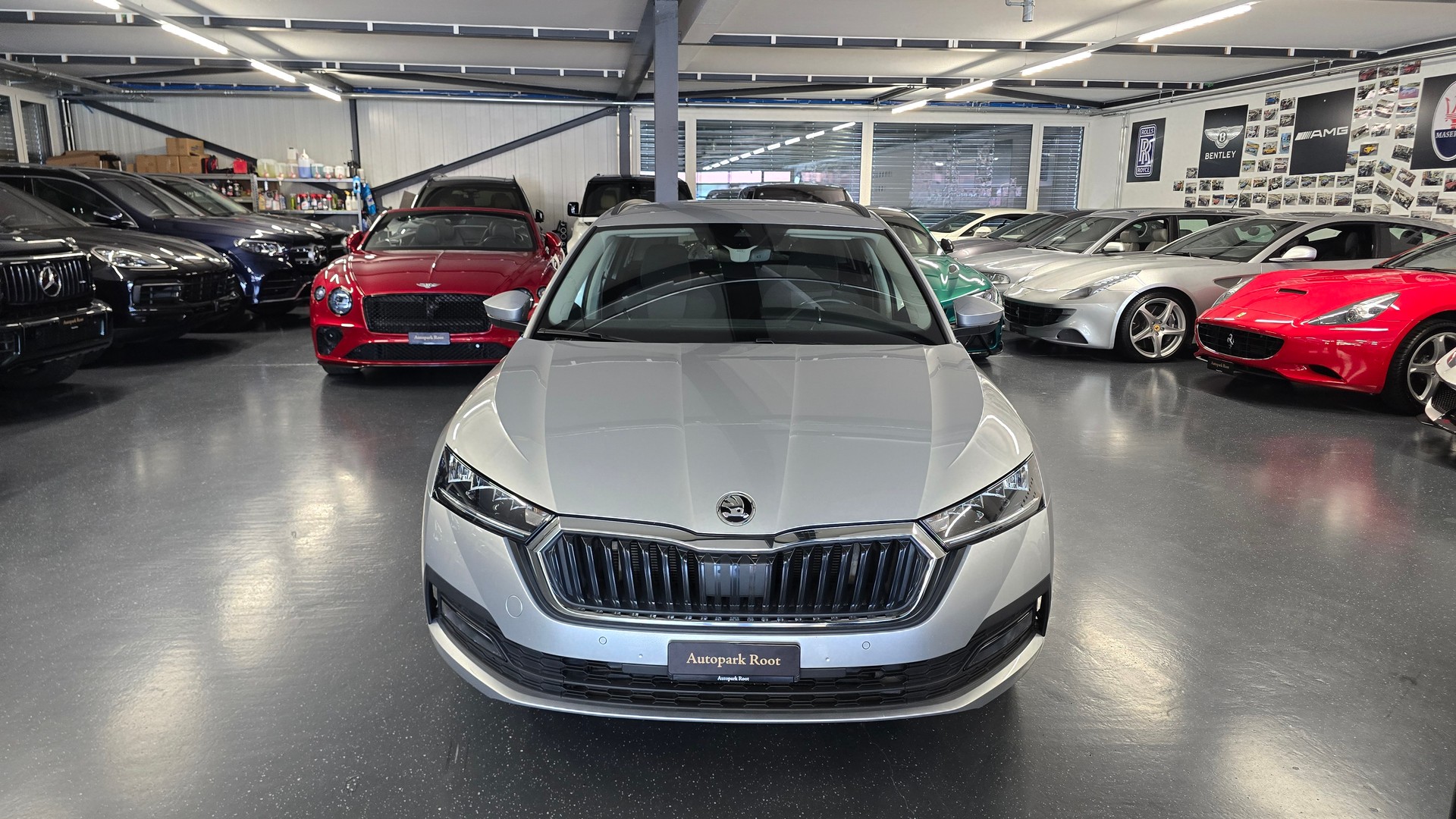 SKODA Octavia Combi 2.0 TDI DSG Ambition 4x4-image-3