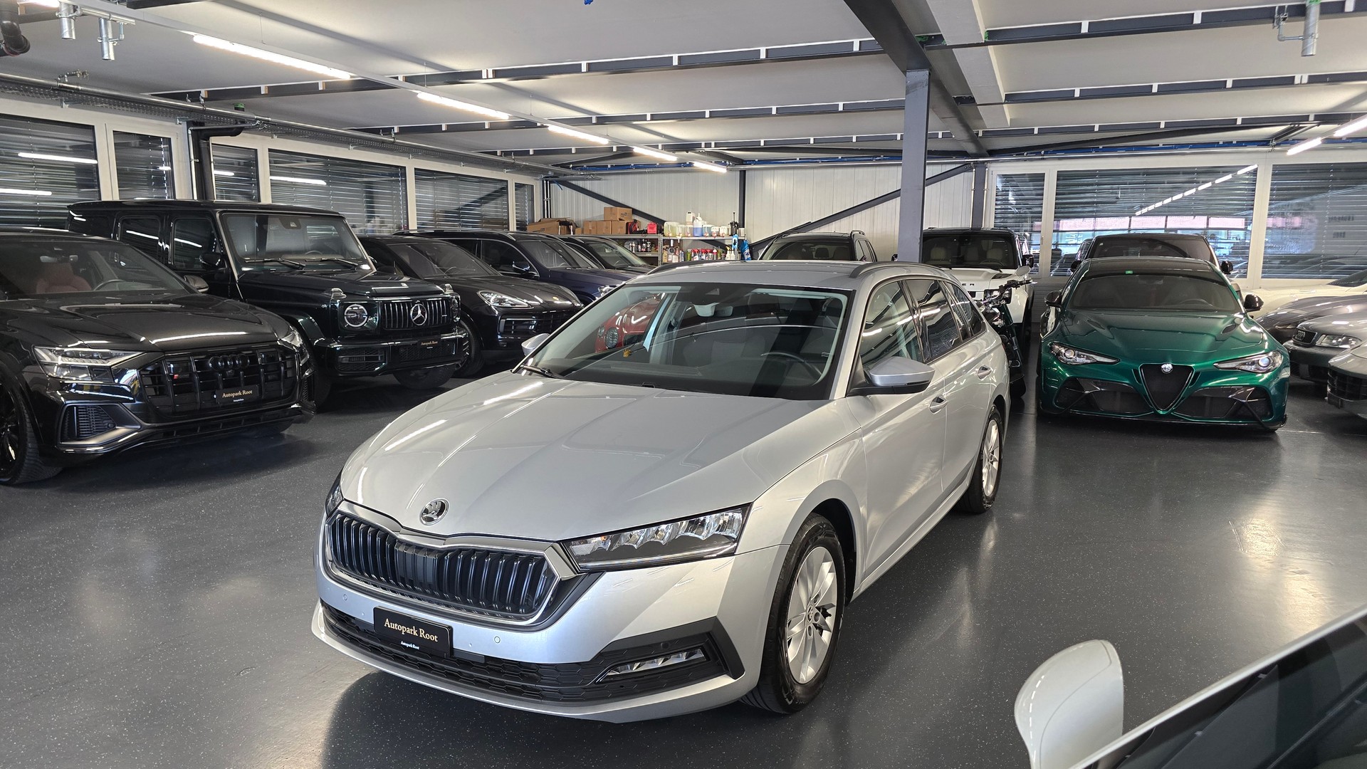 SKODA Octavia Combi 2.0 TDI DSG Ambition 4x4-image-13