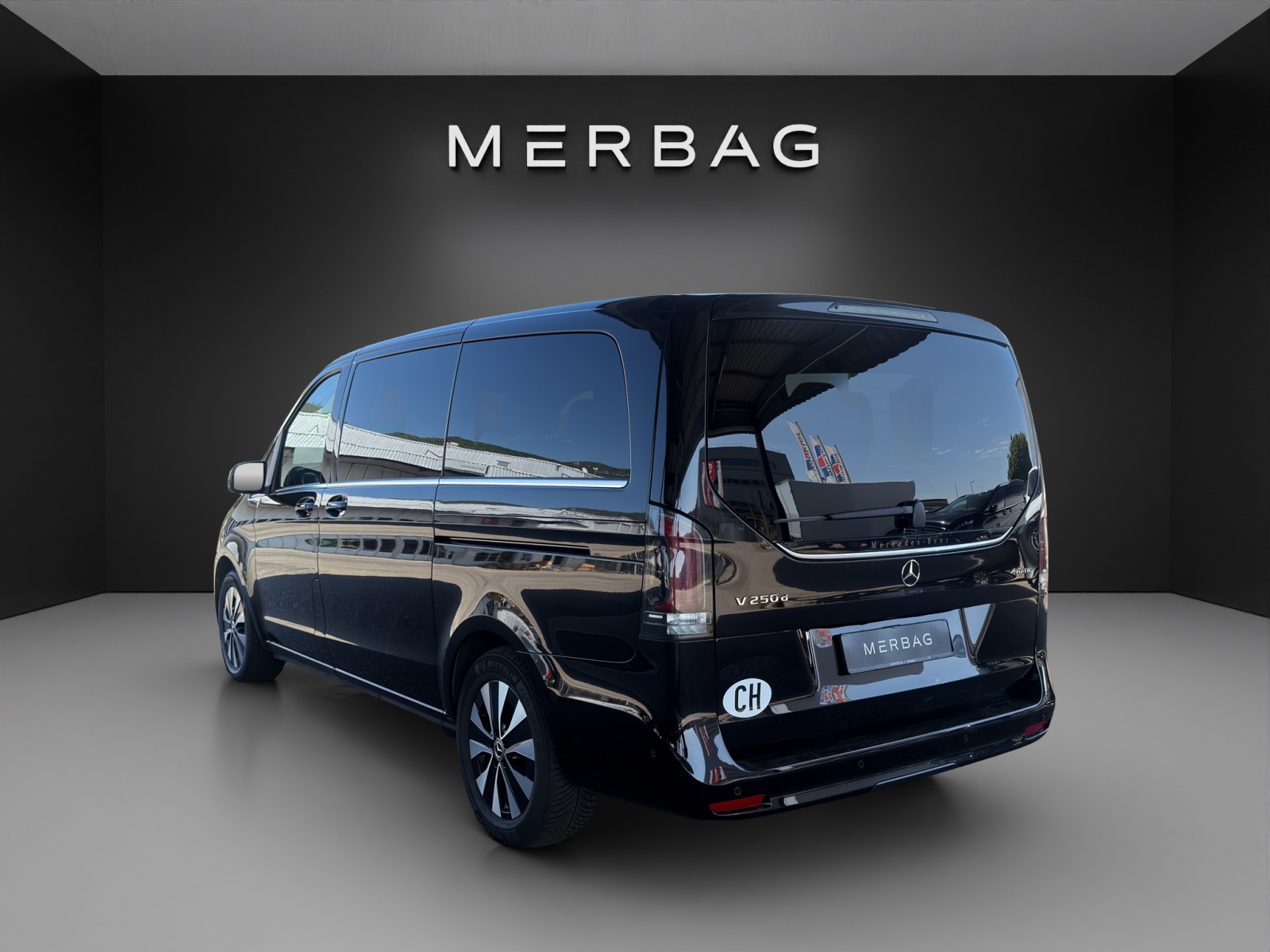MERCEDES-BENZ V 250 d lang Avantgarde 4Matic G-Tronic-image-3