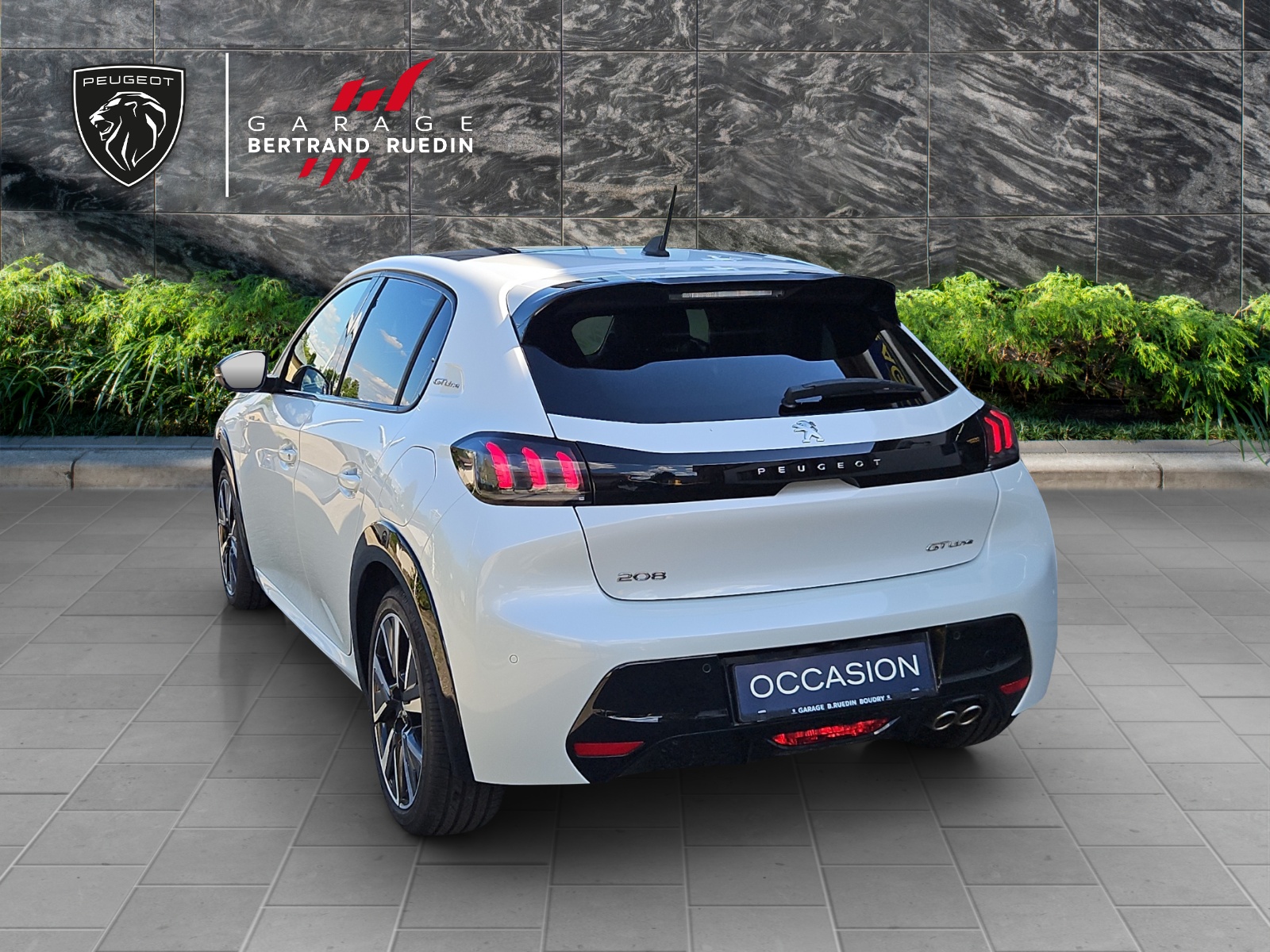 PEUGEOT 208 1.2 PureTech GT Line EAT8-image-3