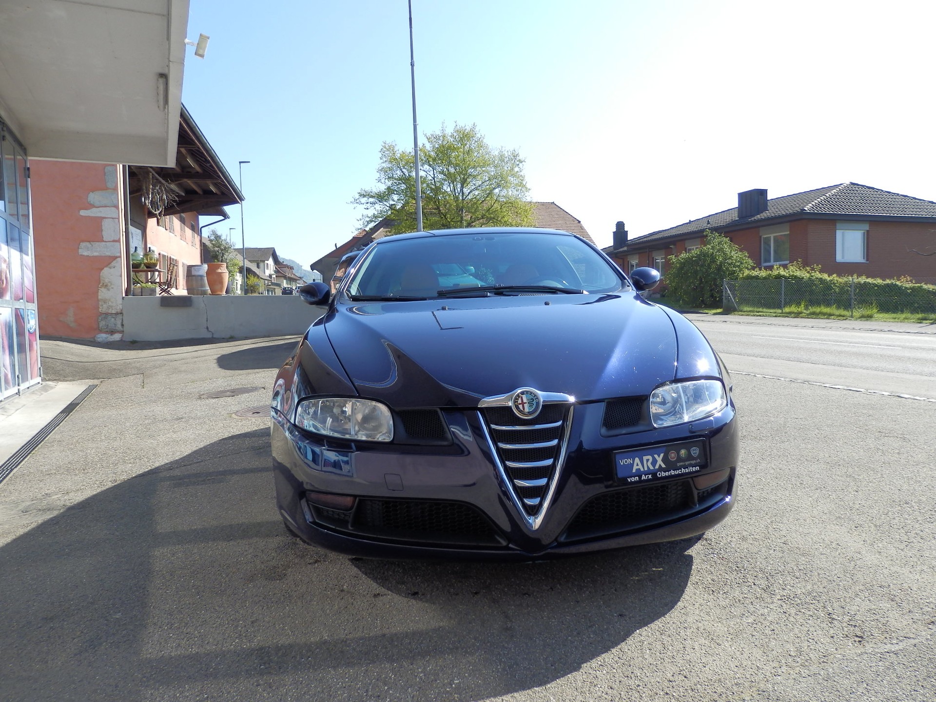 ALFA ROMEO GT 2.0 JTS Distinctive SLSPD-image-1