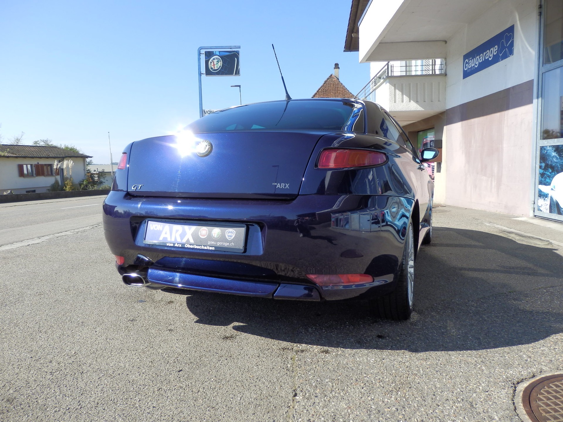 ALFA ROMEO GT 2.0 JTS Distinctive SLSPD-image-10