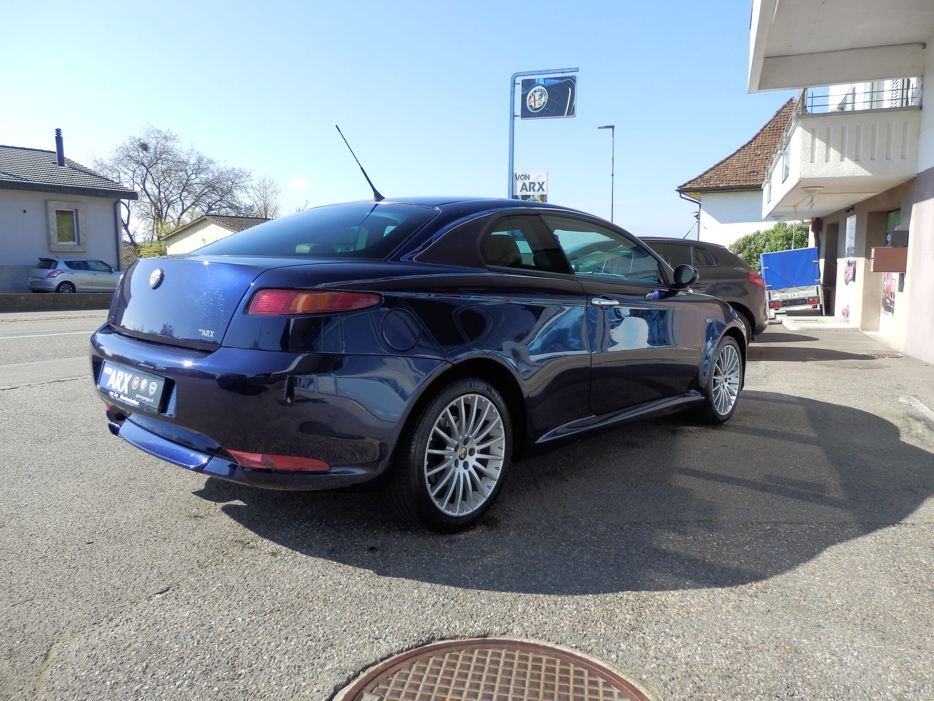 ALFA ROMEO GT 2.0 JTS Distinctive SLSPD-image-12