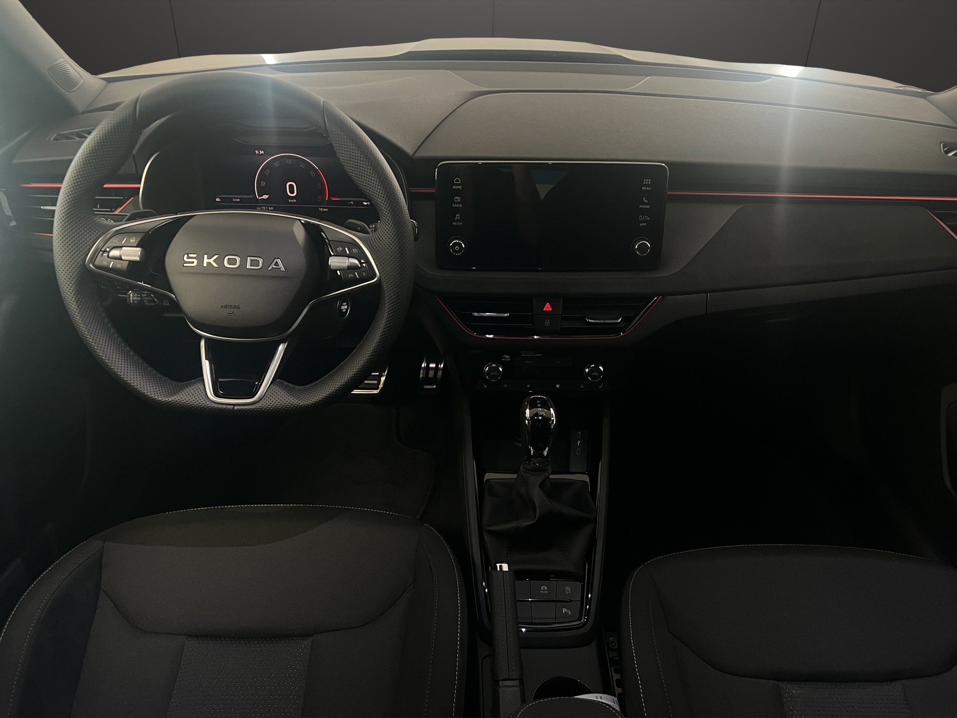 SKODA Kamiq 1.0 TSI Dynamic DSG-image-10