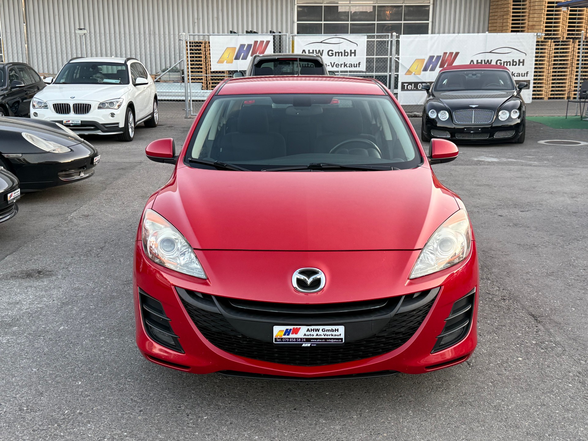 MAZDA MAZDA 3 1.6 16V Exclusive / Frisch ab MFK / 8-fach bereift / Servicegepflegt / Tempomat / 2 Zonen Klimaautomatik-image-1