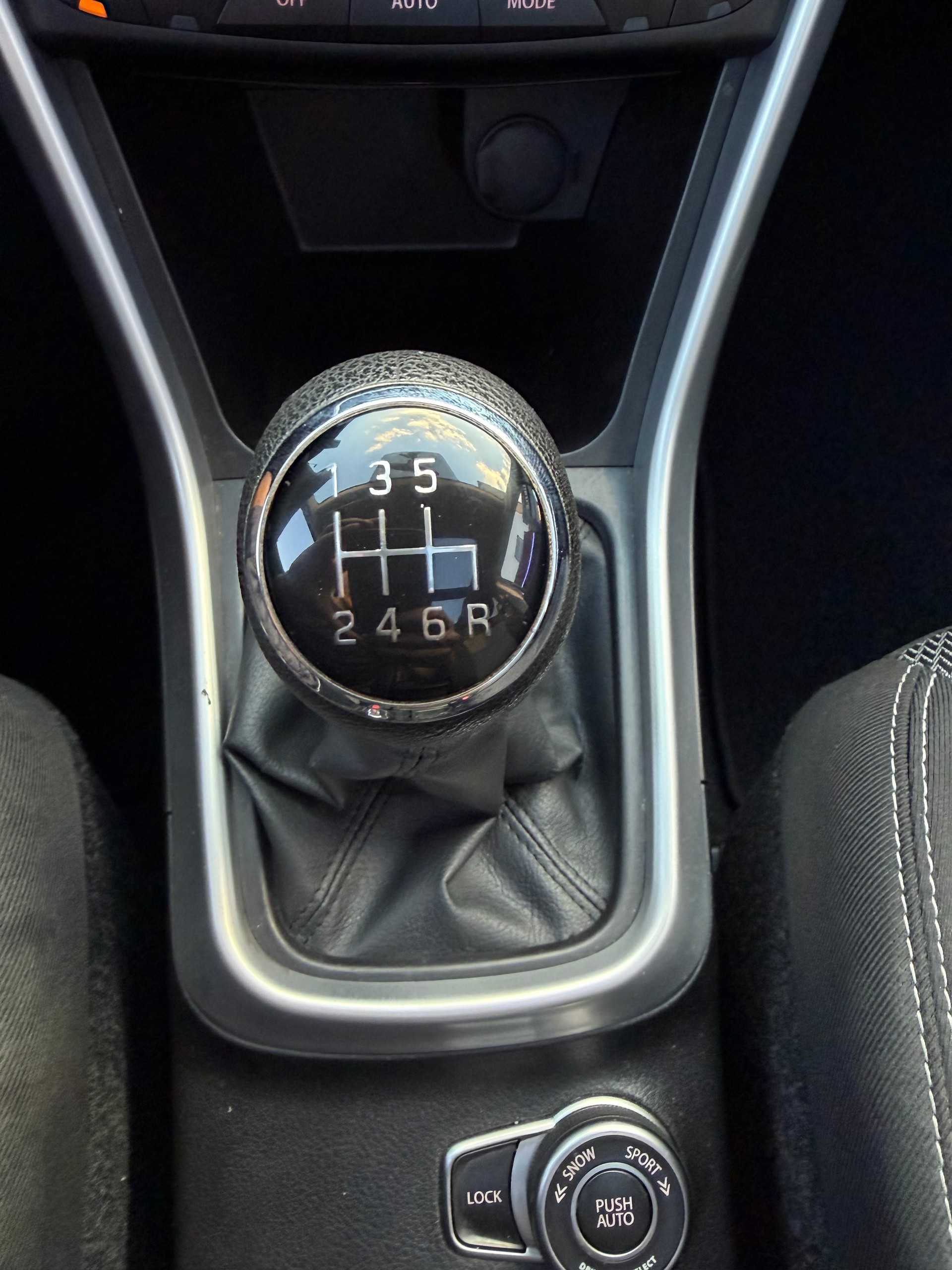 SUZUKI SX4 S-CROSS 4WD-image-26