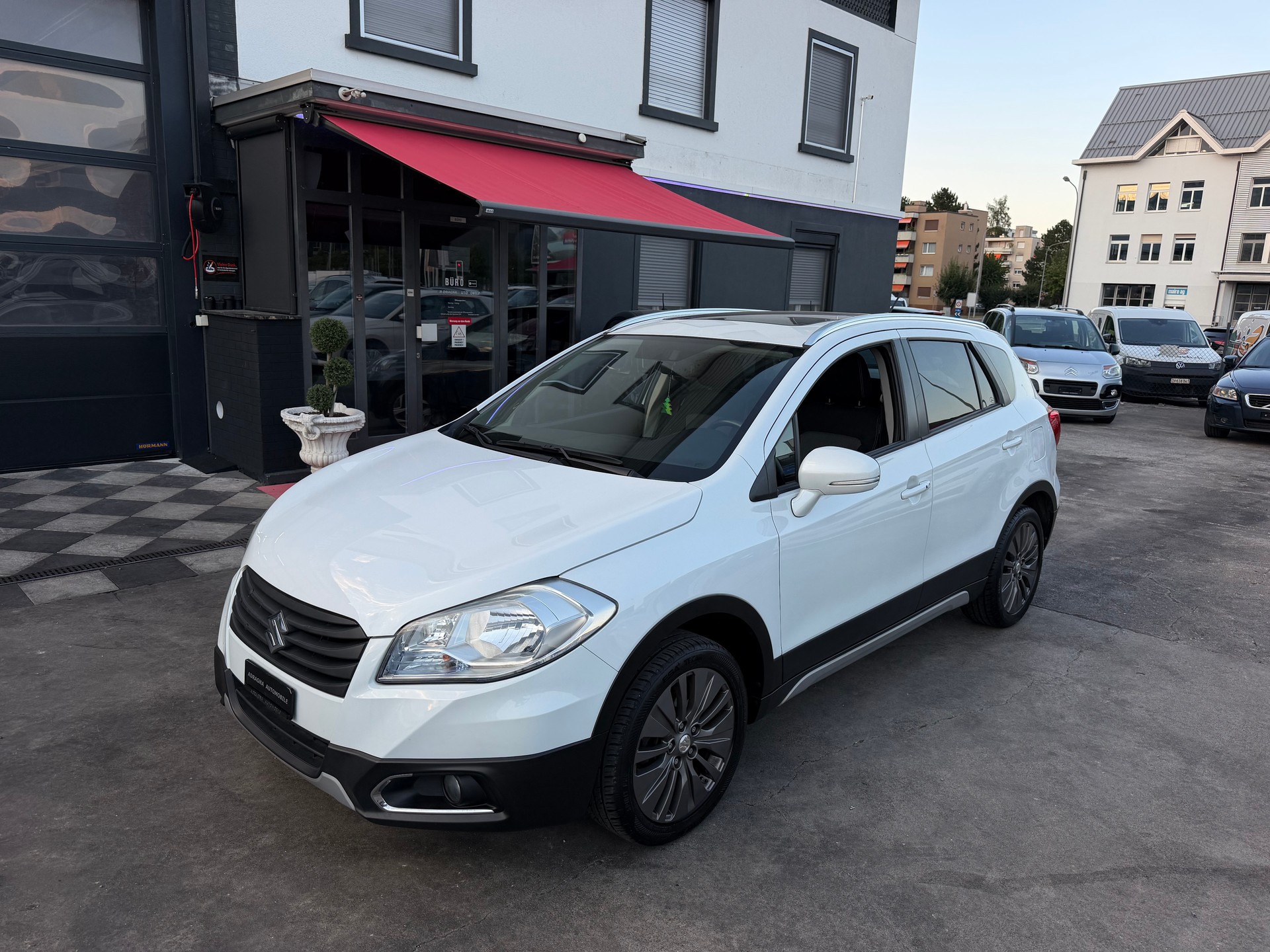 SUZUKI SX4 S-CROSS 4WD-image-3
