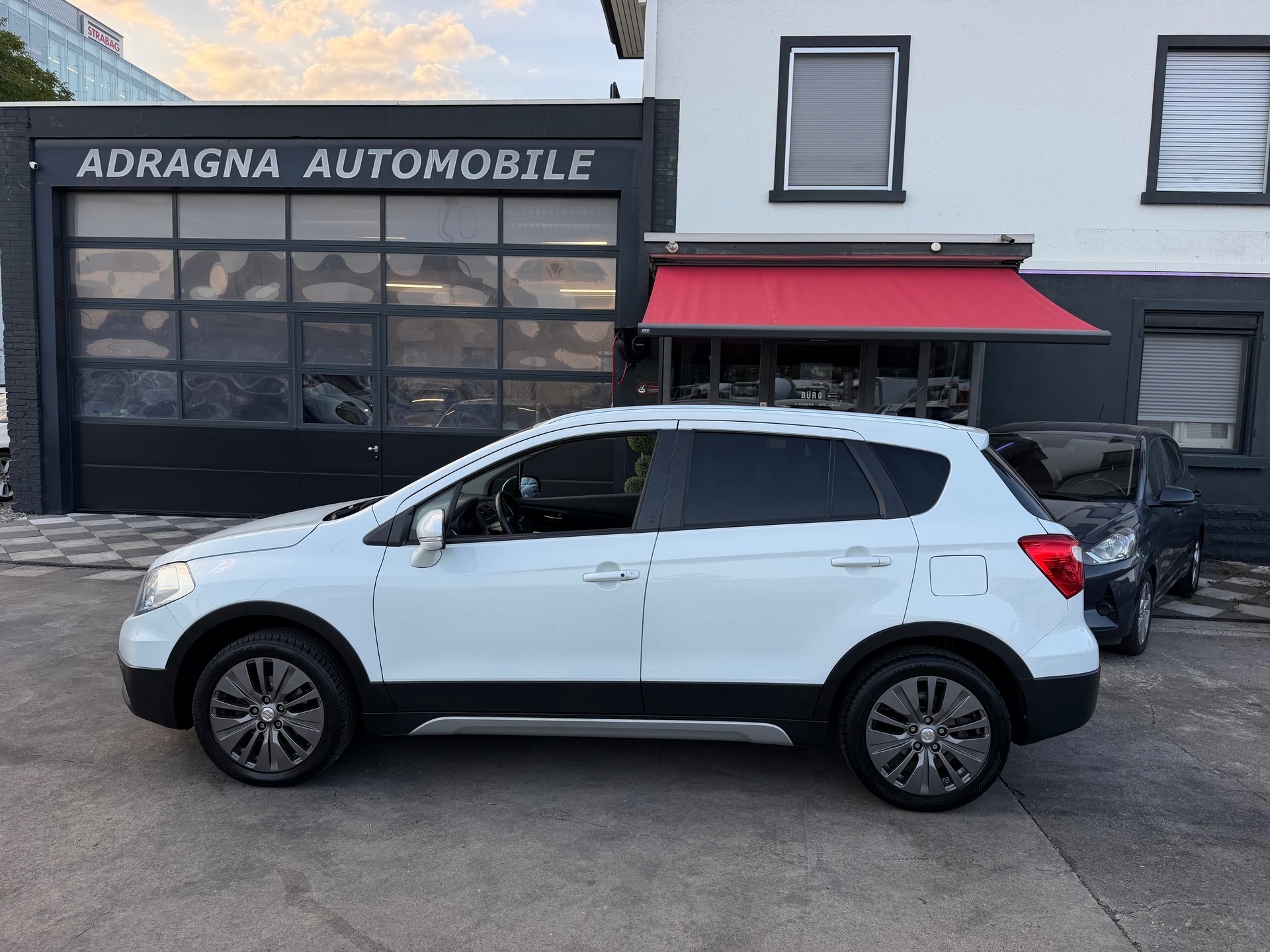 SUZUKI SX4 S-CROSS 4WD-image-4