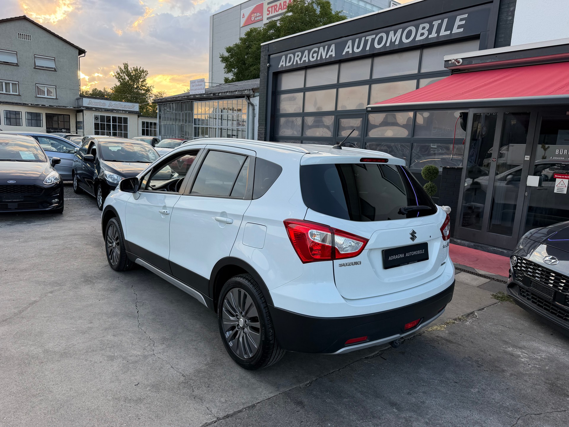 SUZUKI SX4 S-CROSS 4WD-image-5