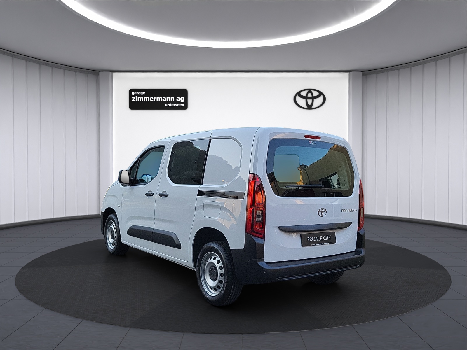 TOYOTA PROACE CITY Van L1 1.2 Active-image-8