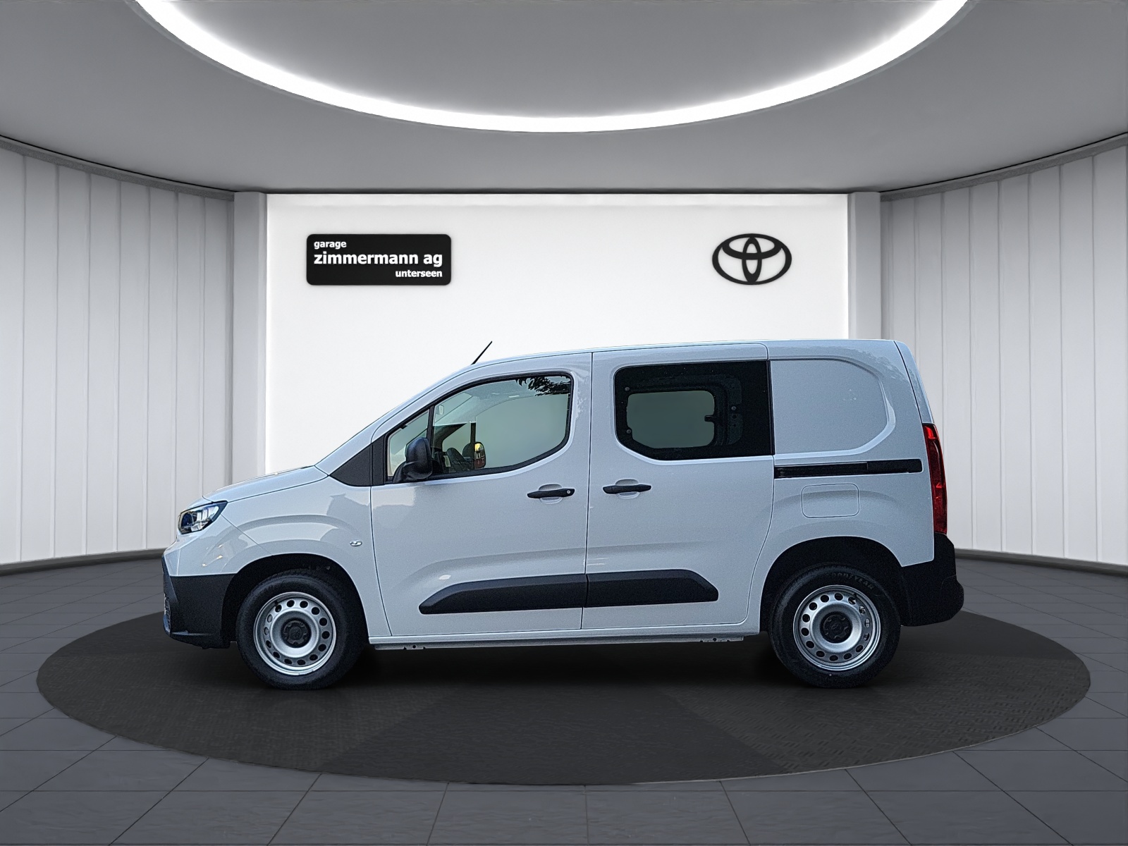 TOYOTA PROACE CITY Van L1 1.2 Active-image-10