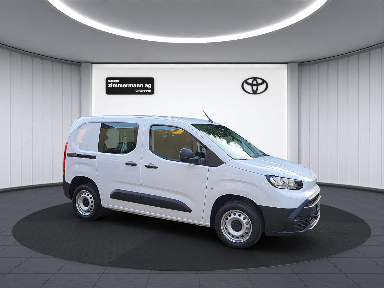TOYOTA PROACE CITY Van L1 1.2 Active-image-3