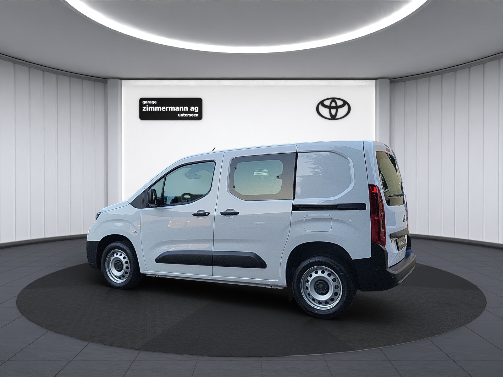 TOYOTA PROACE CITY Van L1 1.2 Active-image-9