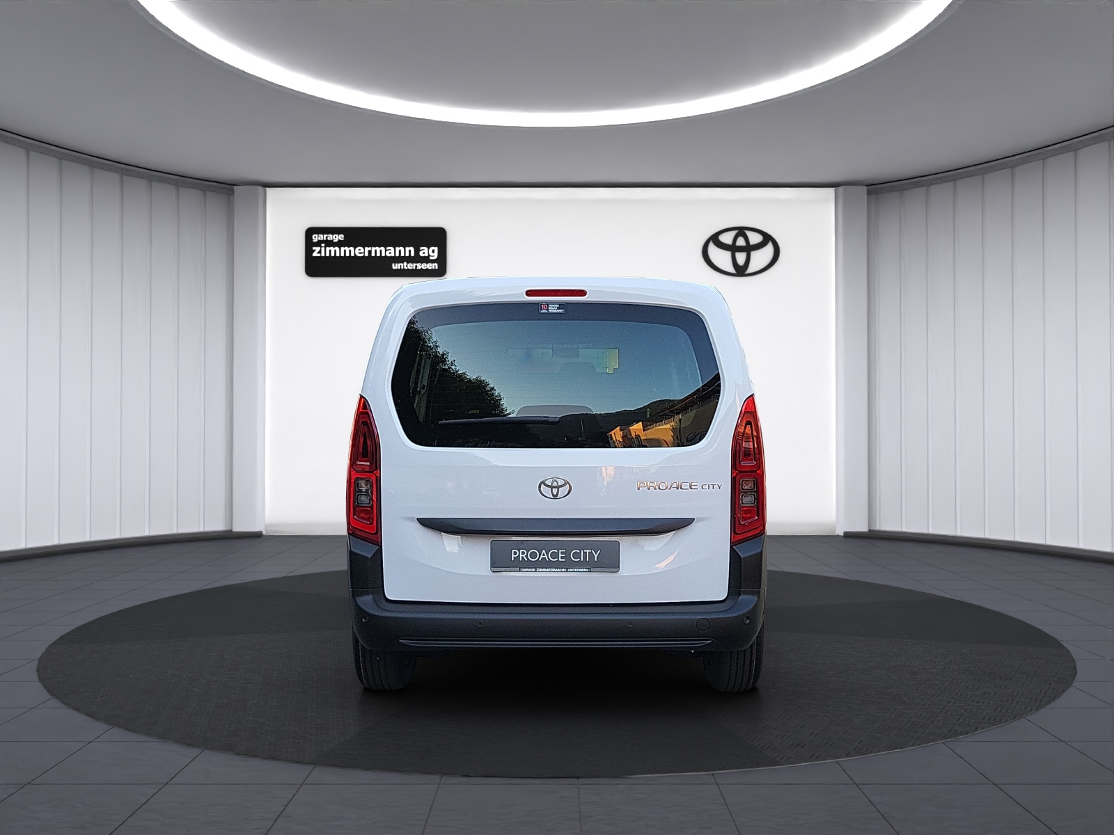 TOYOTA PROACE CITY Van L1 1.2 Active-image-7