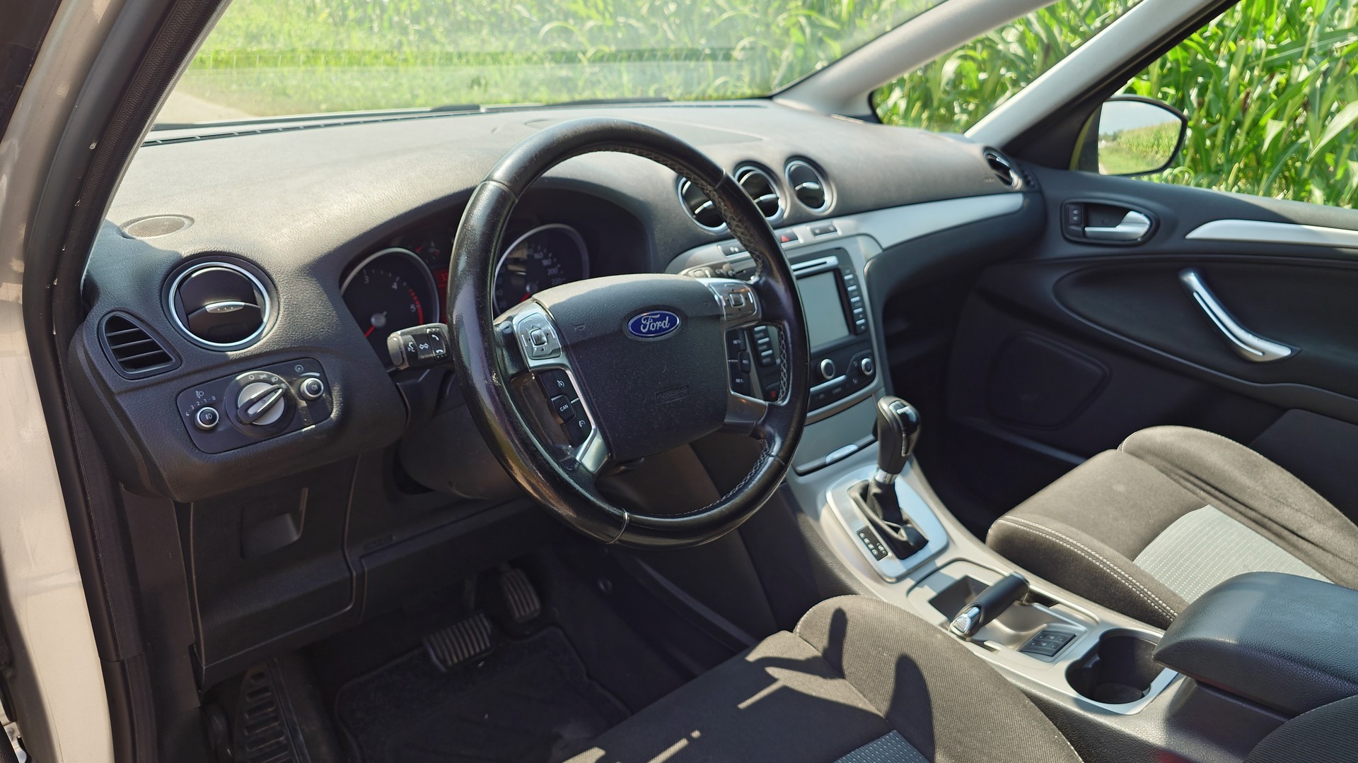 FORD S-Max 2.0 TDCi KNIE-Edition PowerShift-image-8