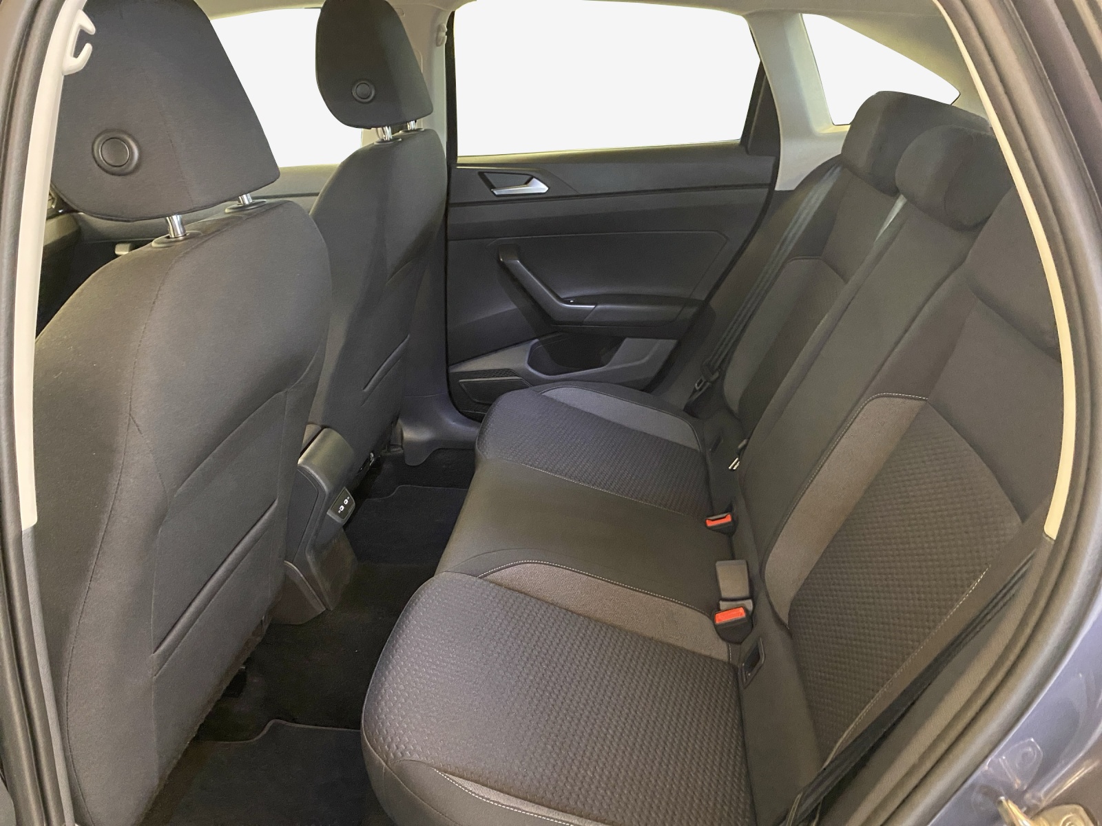 VW Taigo 1.0 TSI Life-image-11