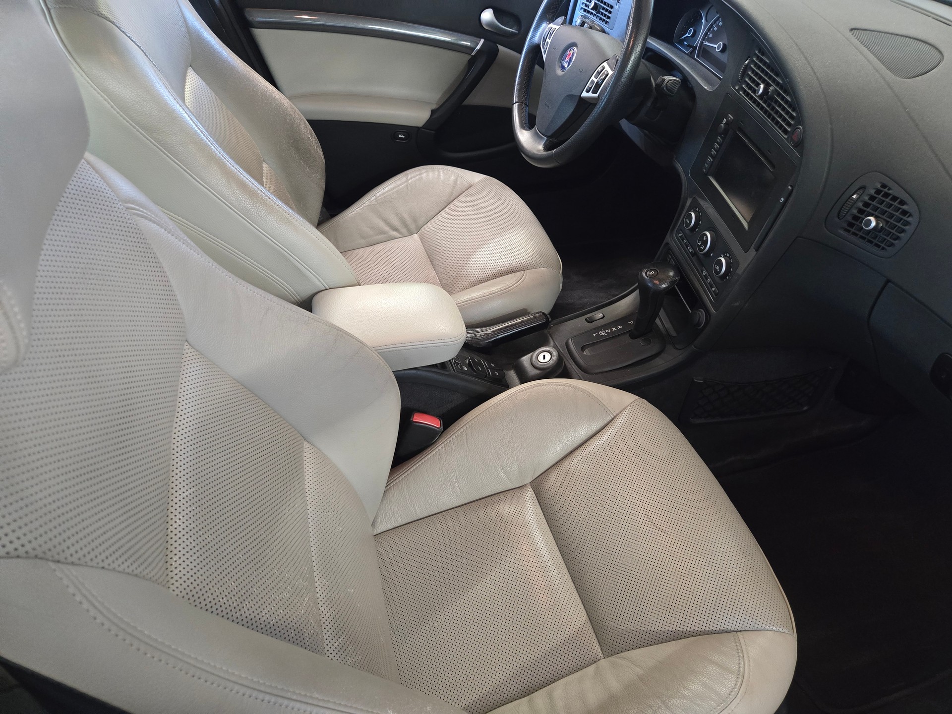SAAB 9-5 2.3t BioPower Edition Automatic-image-12