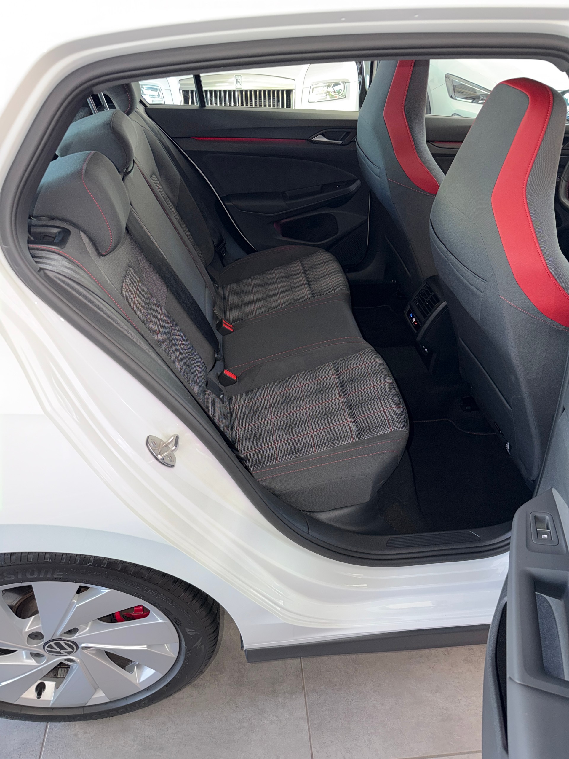 VW Golf 2.0 TSI GTI DSG-image-13