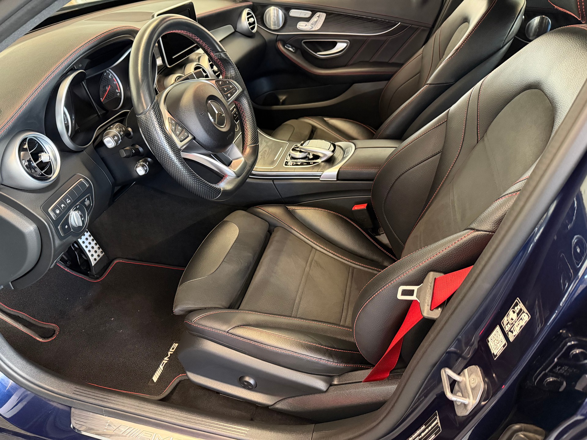MERCEDES-BENZ C 43 AMG 4Matic 9G-Tronic-image-9