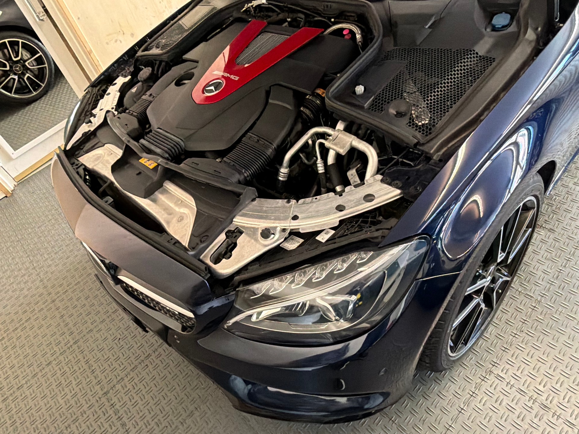 MERCEDES-BENZ C 43 AMG 4Matic 9G-Tronic-image-15