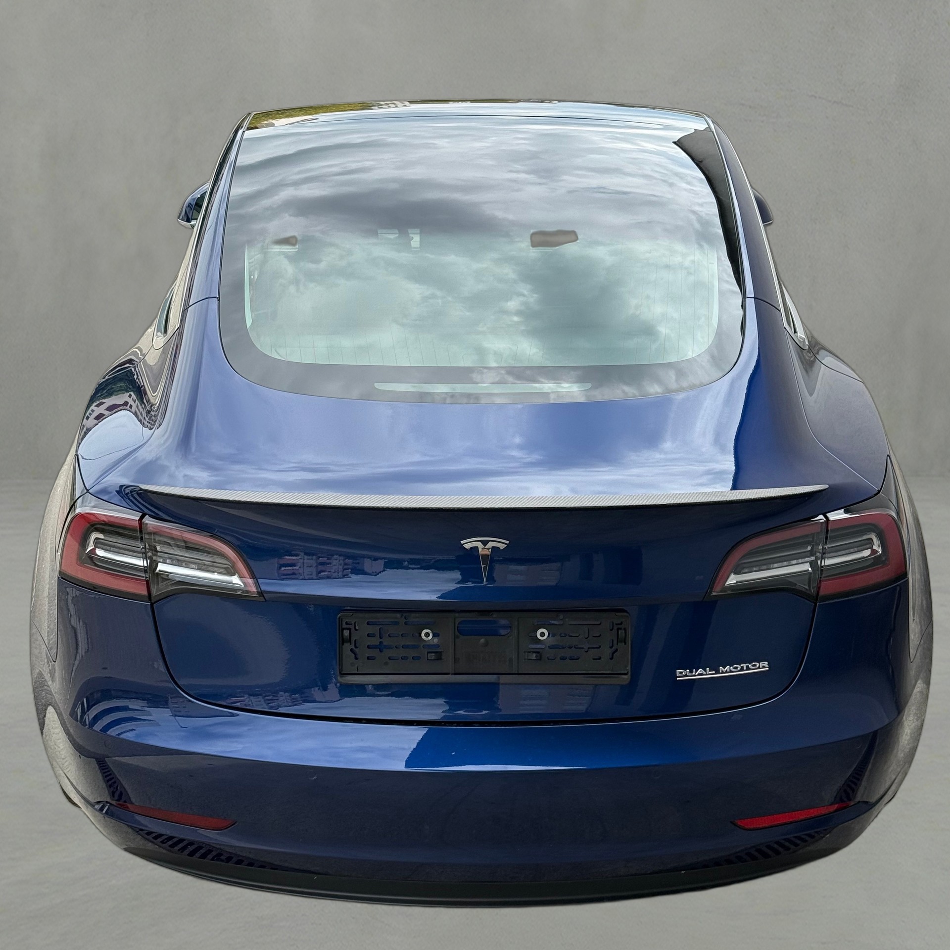 TESLA Model 3 Performance Dual Motor AWD-image-4