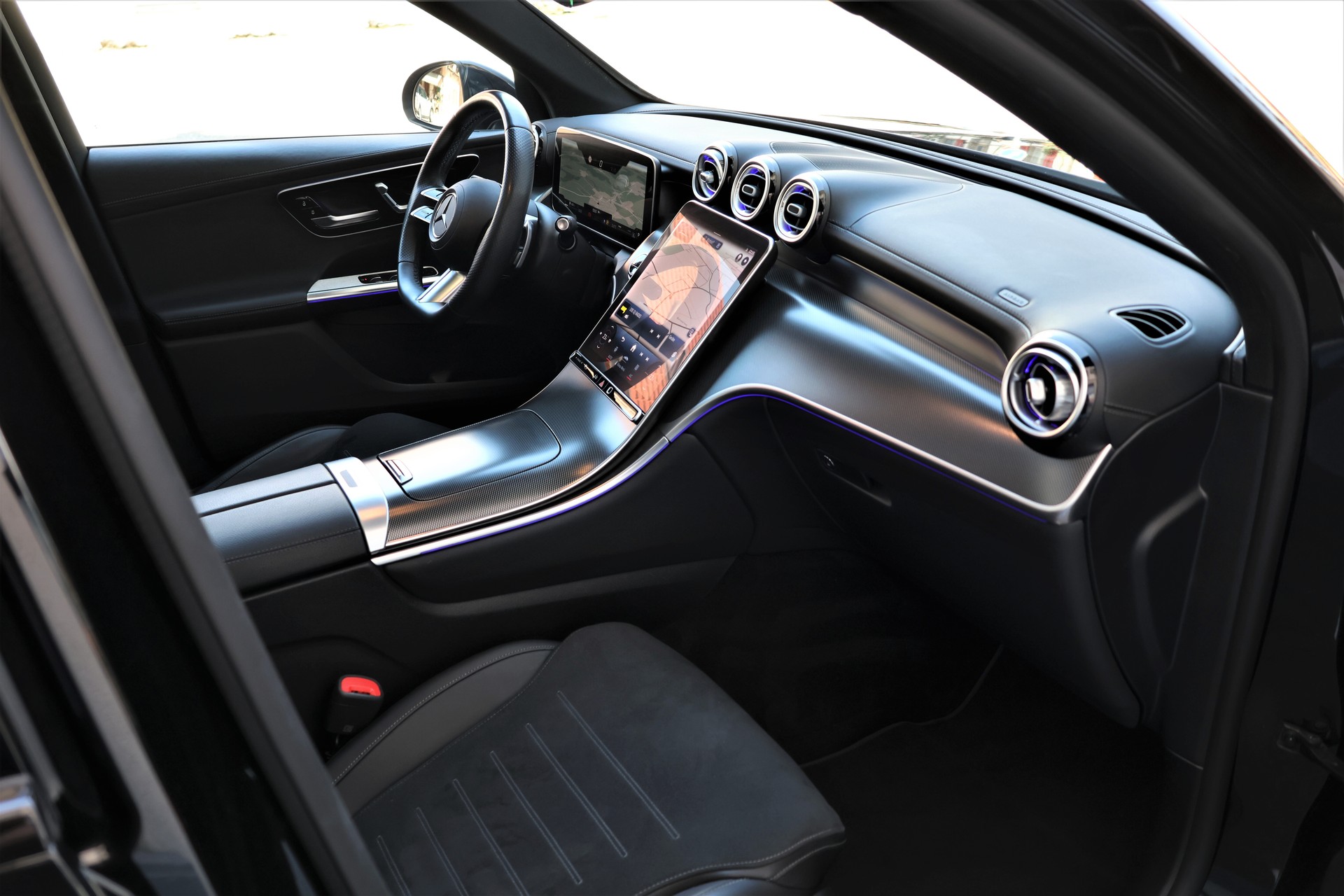 MERCEDES-BENZ GLC 220 d 4Matic 9G-Tronic AMG-Line (CH)-image-18
