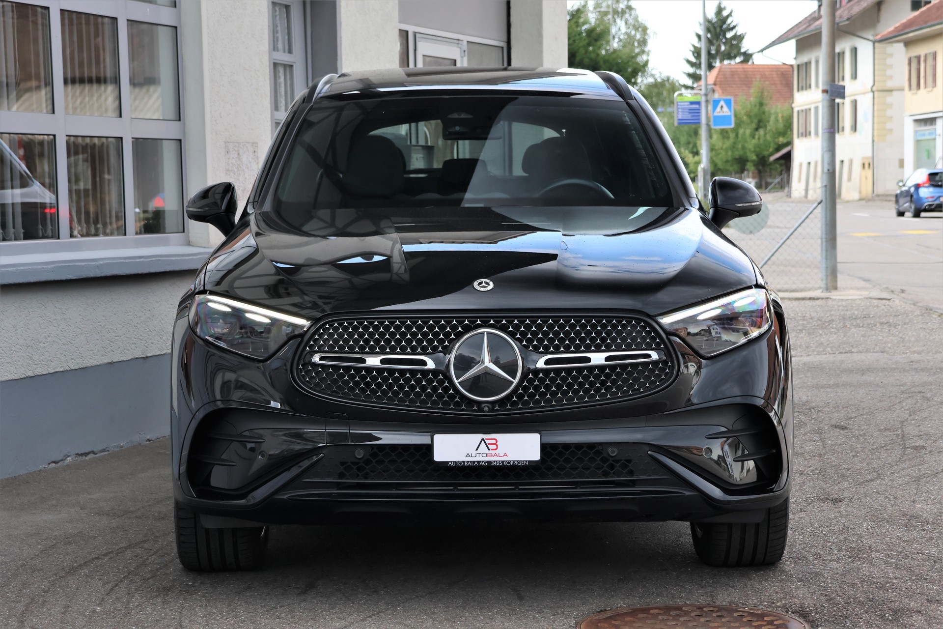 MERCEDES-BENZ GLC 220 d 4Matic 9G-Tronic AMG-Line (CH)-image-1