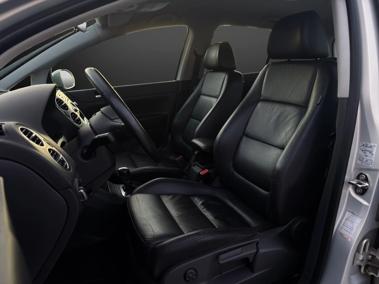 VW Golf Plus 1.2 TSI Trendline DSG-image-5
