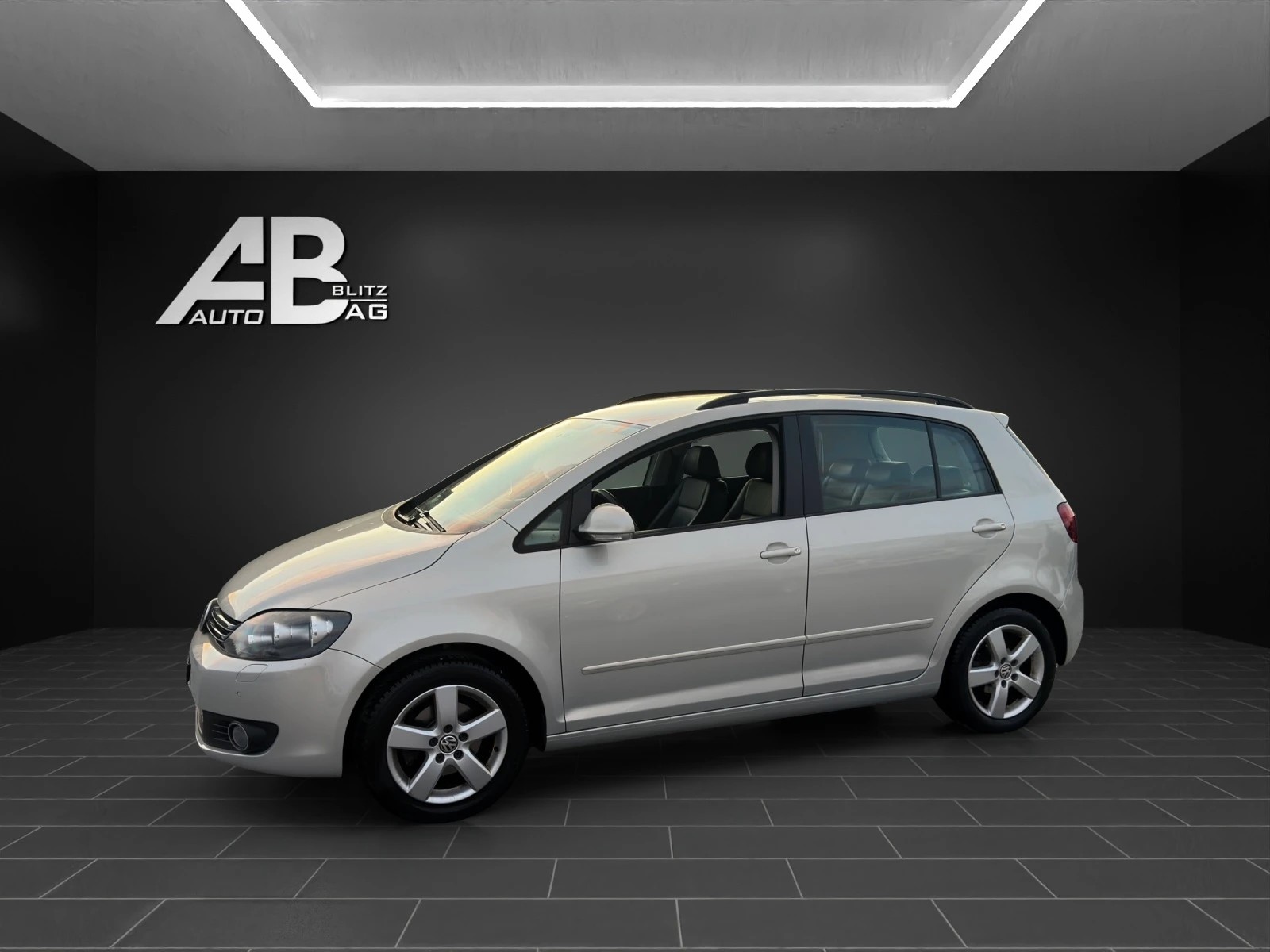 VW Golf Plus 1.2 TSI Trendline DSG-image-1