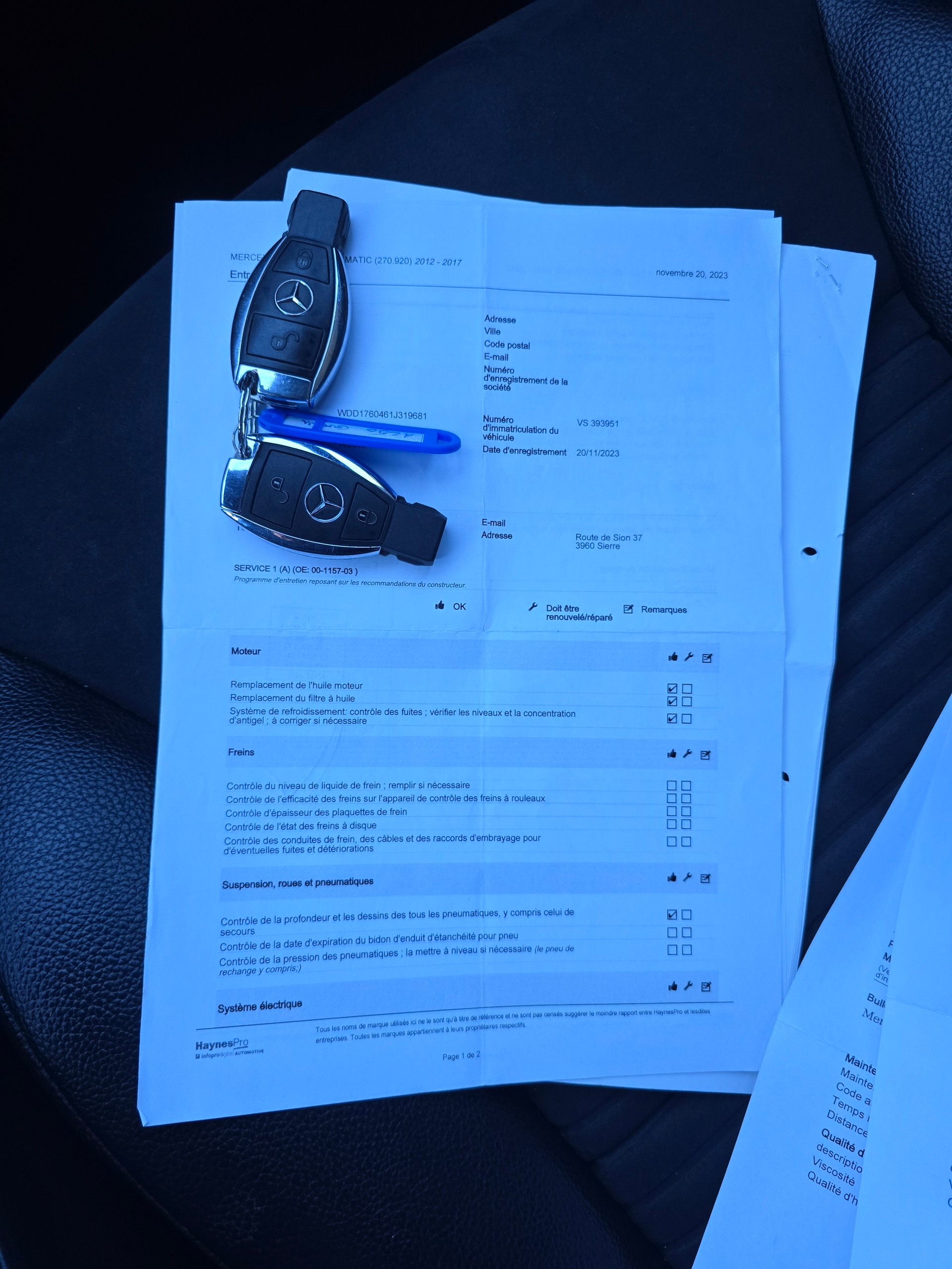 MERCEDES-BENZ A 250 AMG Line 4Matic 7G-DCT-image-23