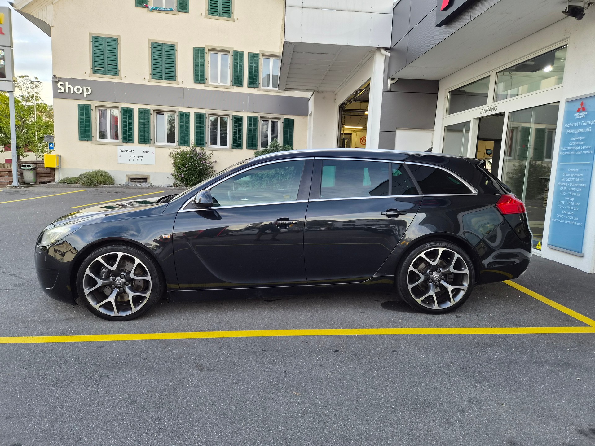 OPEL Insignia Sports Tourer 2.8 Turbo OPC 4WD Automatic-image-2