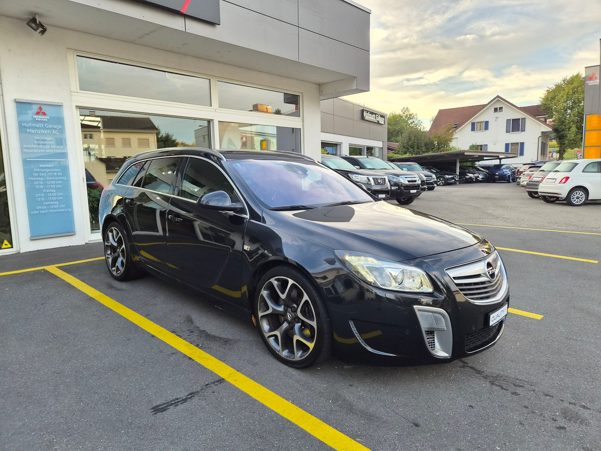 OPEL Insignia Sports Tourer 2.8 Turbo OPC 4WD Automatic-image-3