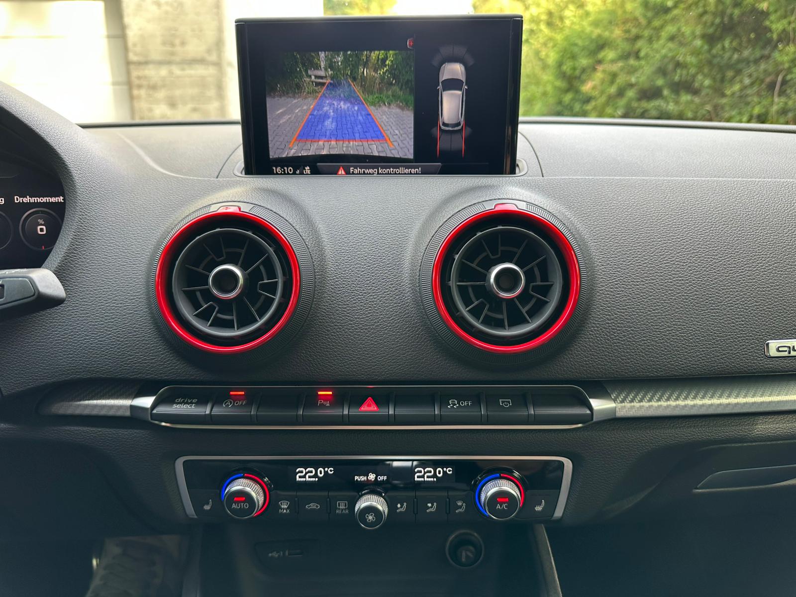 AUDI RS3 Sportback 2.5 TSI quattro S-tronic-image-22