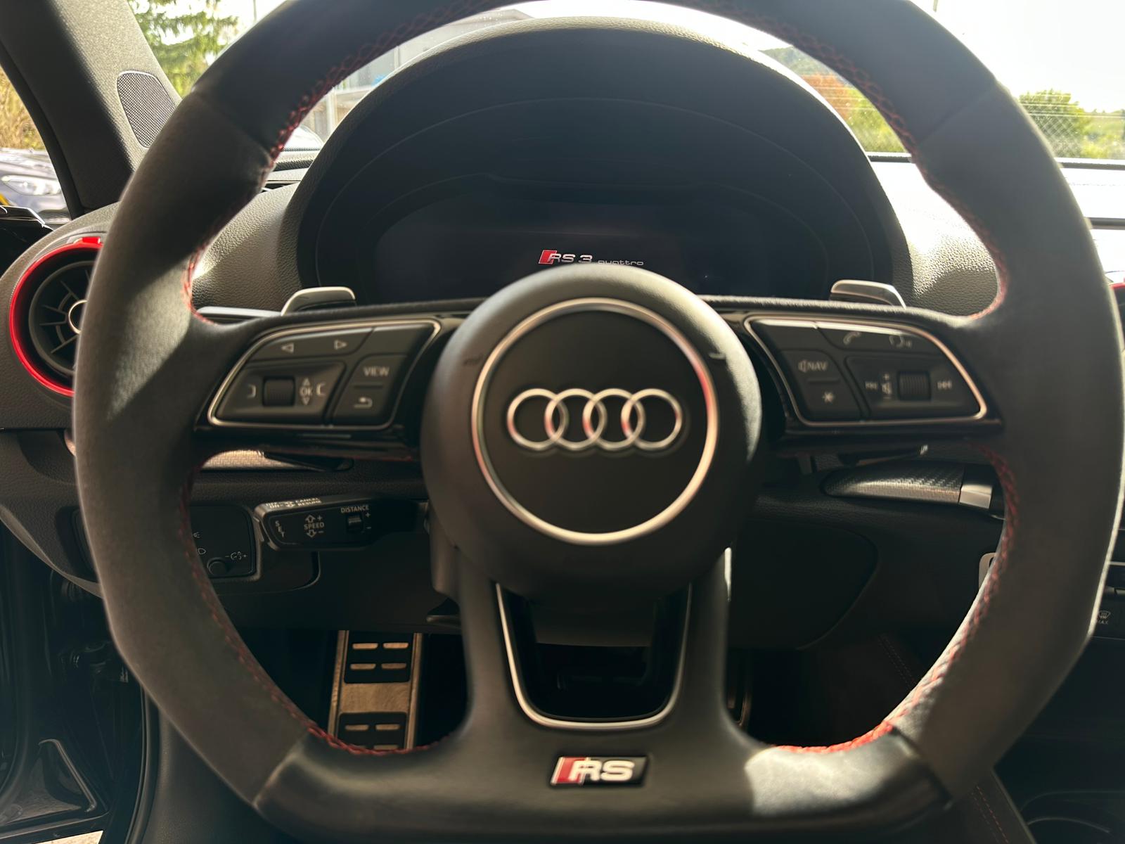 AUDI RS3 Sportback 2.5 TSI quattro S-tronic-image-25
