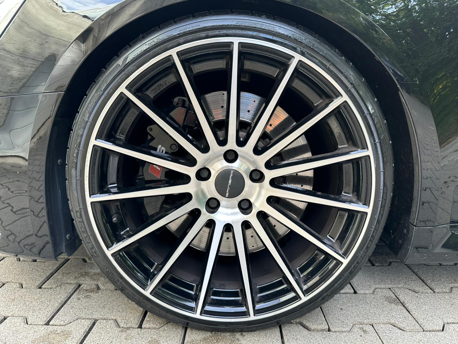 AUDI RS3 Sportback 2.5 TSI quattro S-tronic-image-8