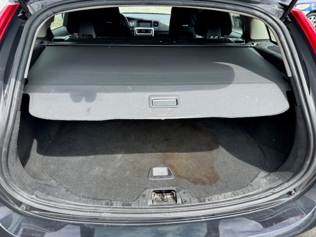 VOLVO V60 D3 Geartronic-image-2