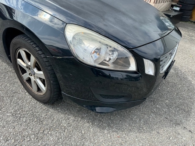 VOLVO V60 D3 Geartronic-image-9