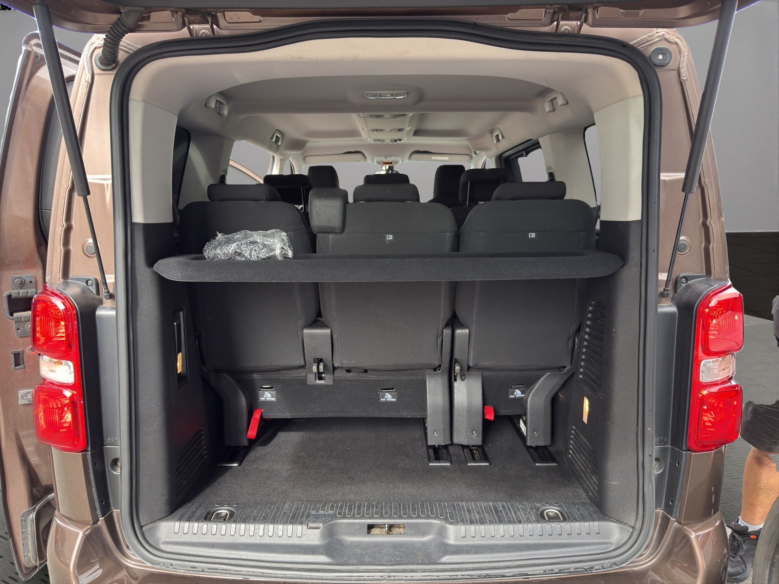 CITROEN Spacetourer 1.6 BlueHDi Feel M-image-20
