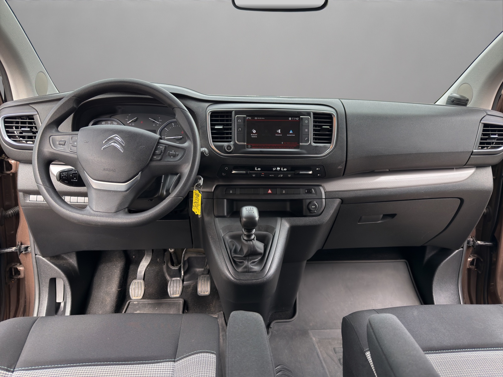 CITROEN Spacetourer 1.6 BlueHDi Feel M-image-13