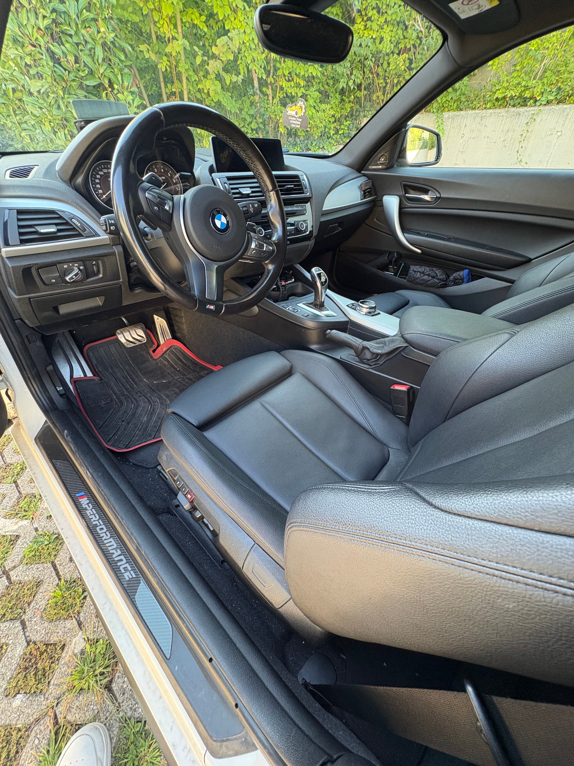 BMW M235i xDrive-image-7