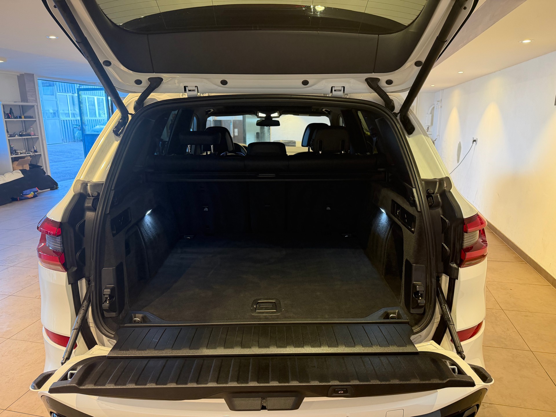 BMW X5 30d xDrive SAG-image-6