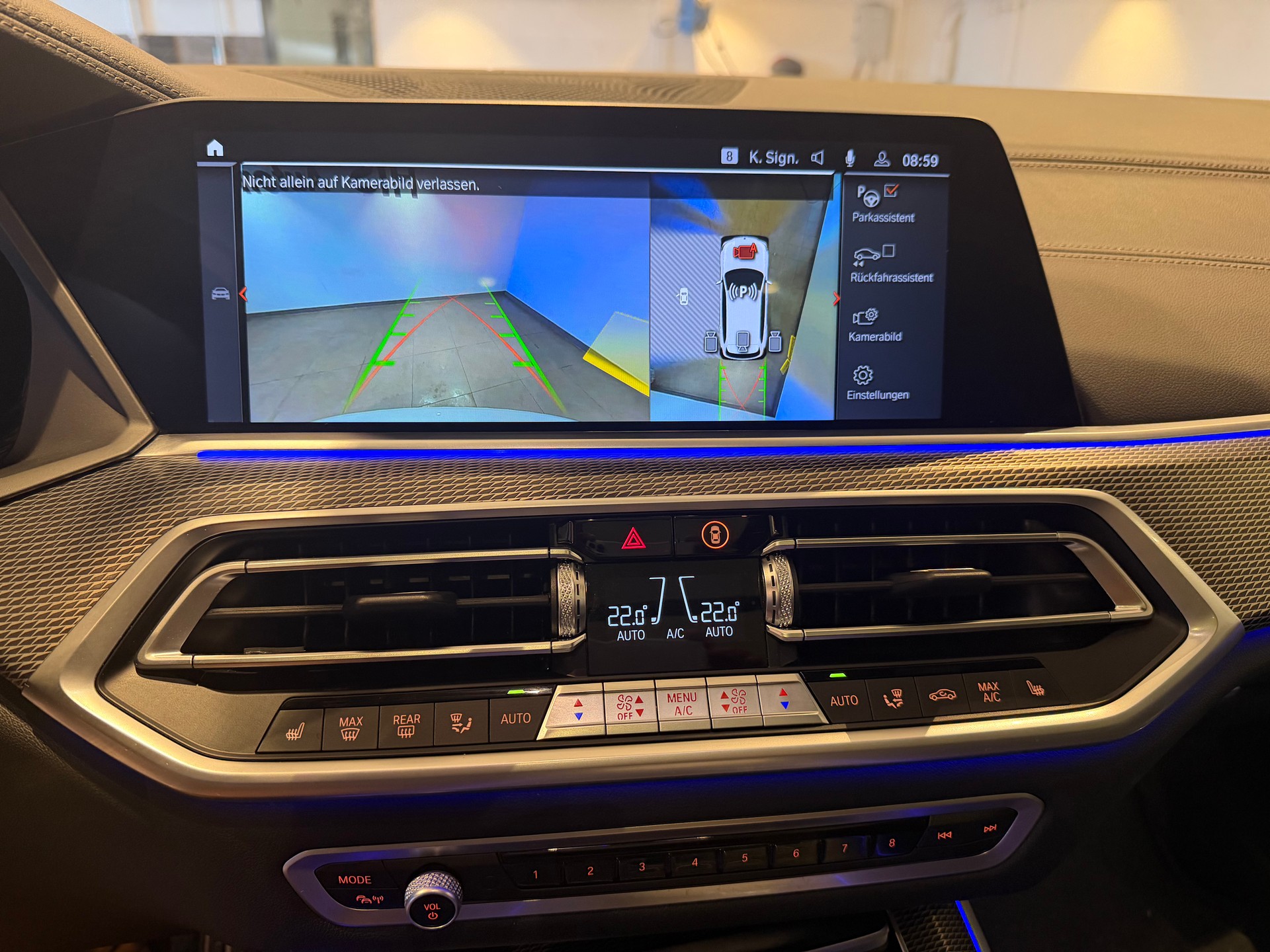 BMW X5 30d xDrive SAG-image-17