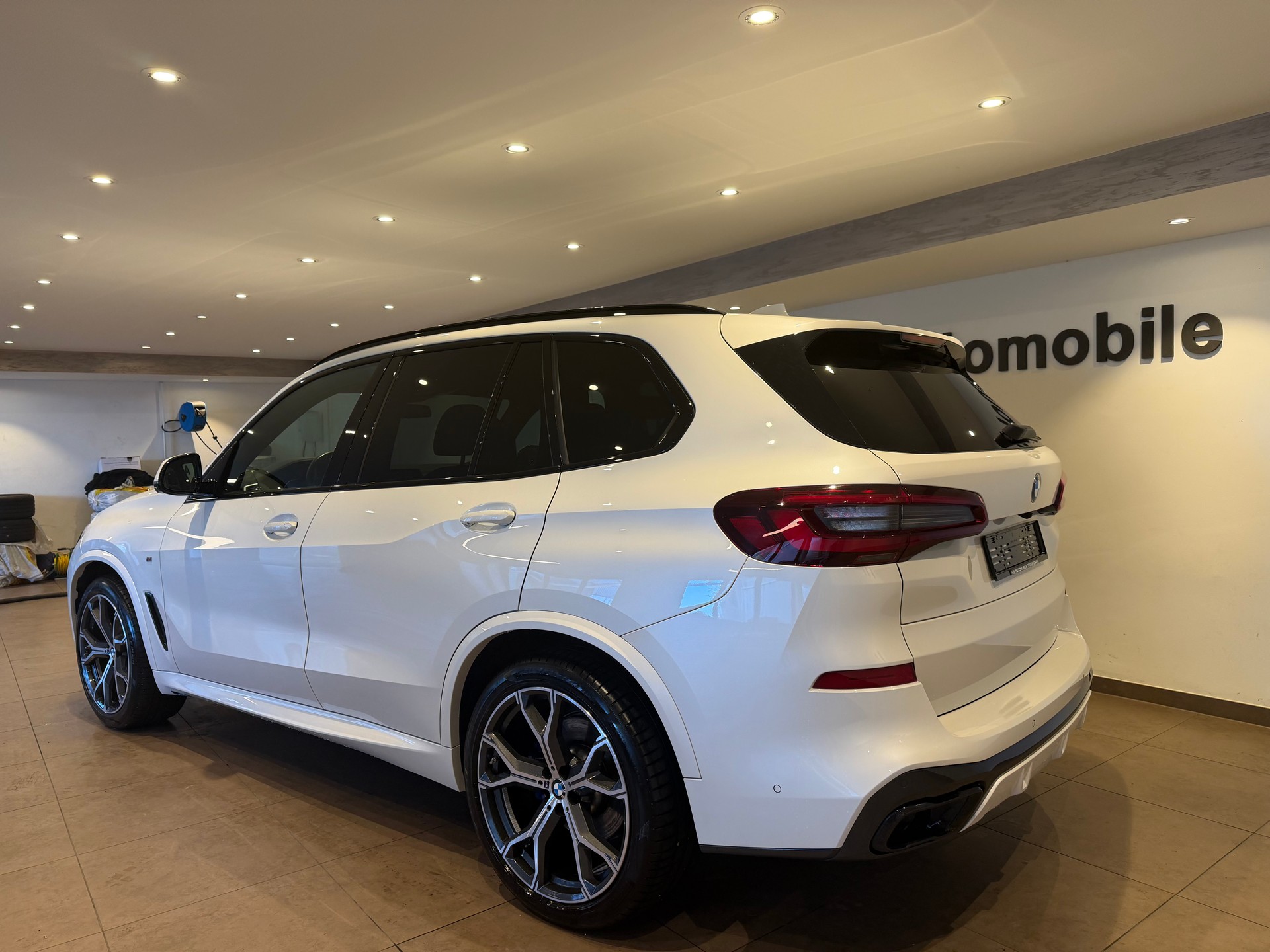 BMW X5 30d xDrive SAG-image-4