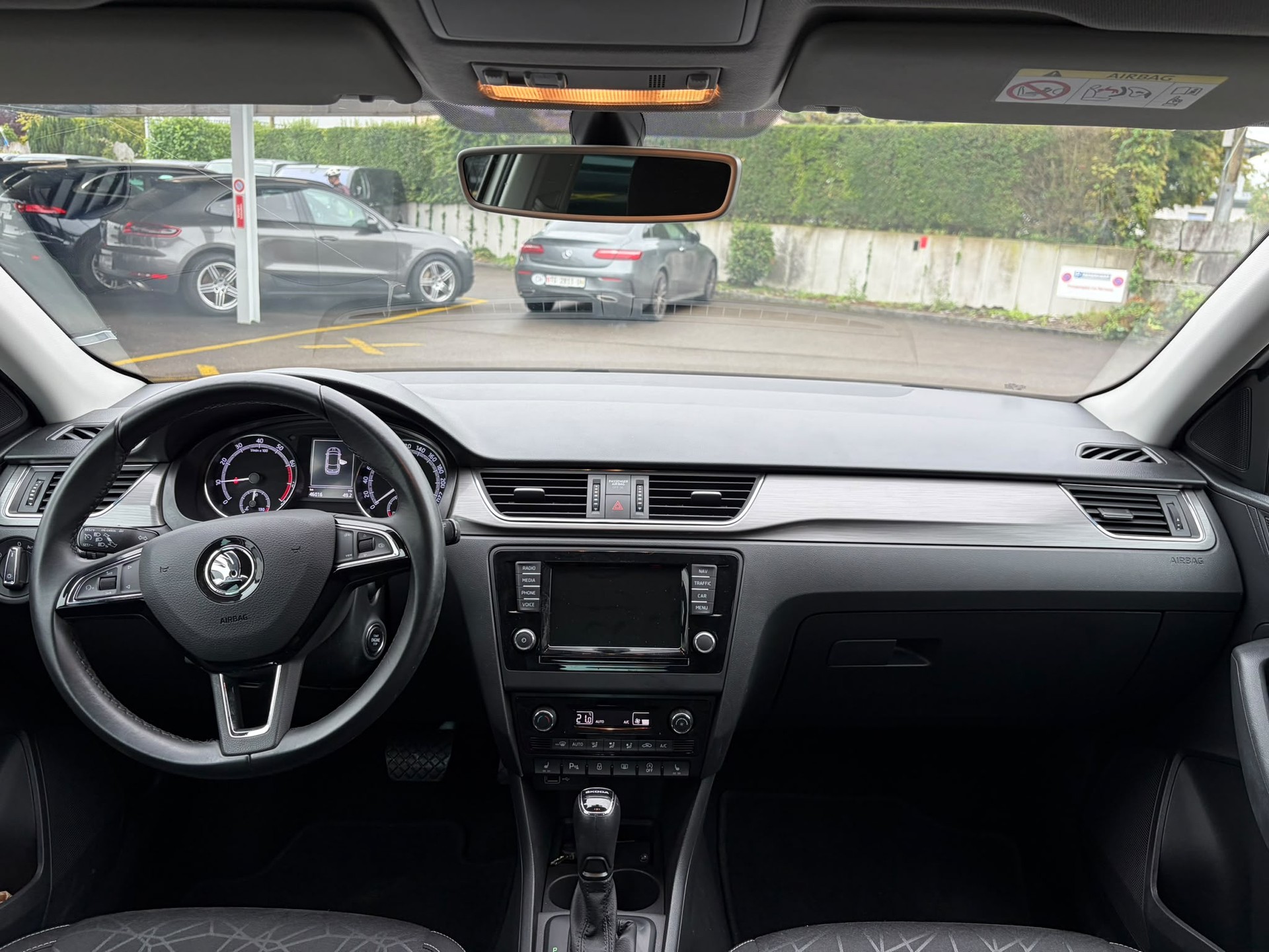 SKODA Rapid Spaceback 1.0 TSI Ambition DSG-image-9