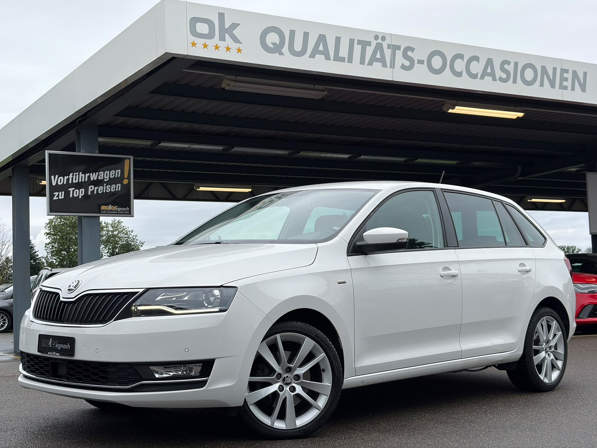 SKODA Rapid Spaceback 1.0 TSI Ambition DSG-image-0