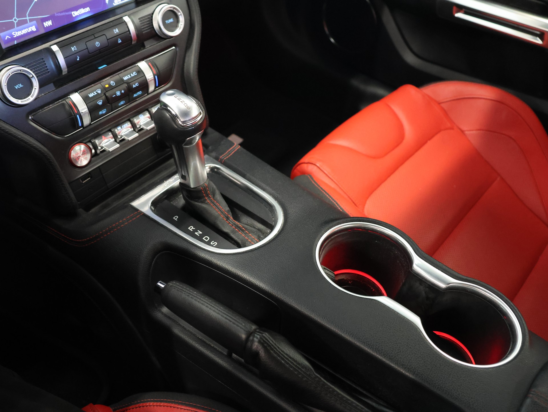 FORD Mustang Fastback 5.0 V8 GT Automat *RECARO-SPORTSITZE*-image-22