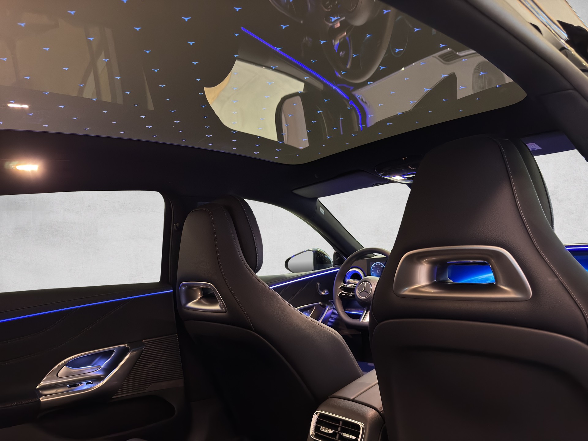 MERCEDES-BENZ C 400 4M EQ W520-image-12