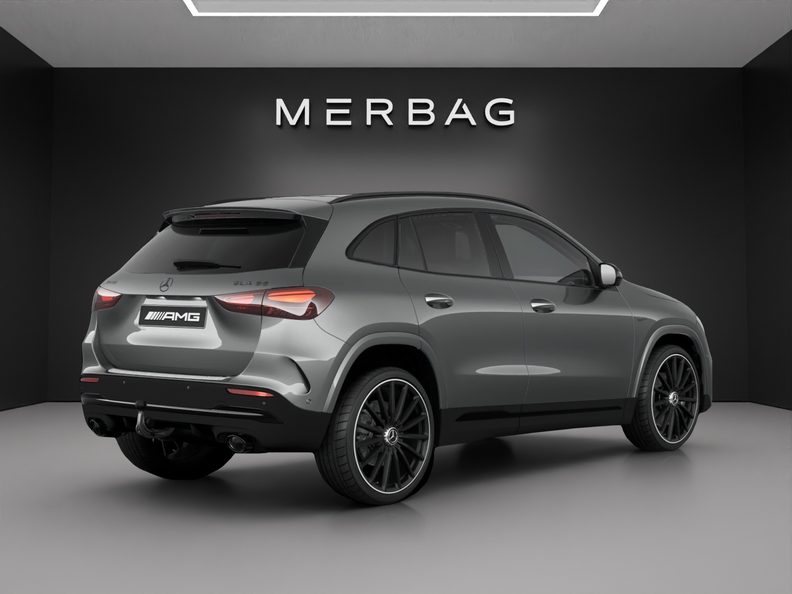 MERCEDES-BENZ GLA AMG 35 4Matic 8G-DCT-image-2